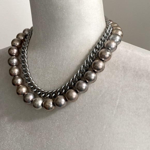 Anne Klein Vintage Jumbo Silver Pearls Beads Chain Runway Statement Necklace - Picture 4 of 15